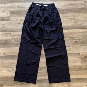 Brand new ALO suit up trouser pant
